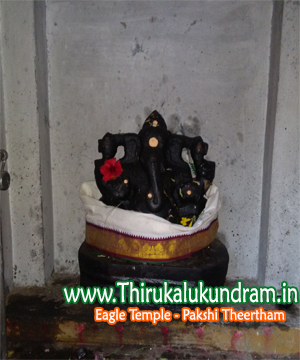 Thirukalukundram Arulmigu Vedhagiriswarar temple